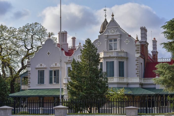 Melrose house adjacent to burgers park in Pretoria
